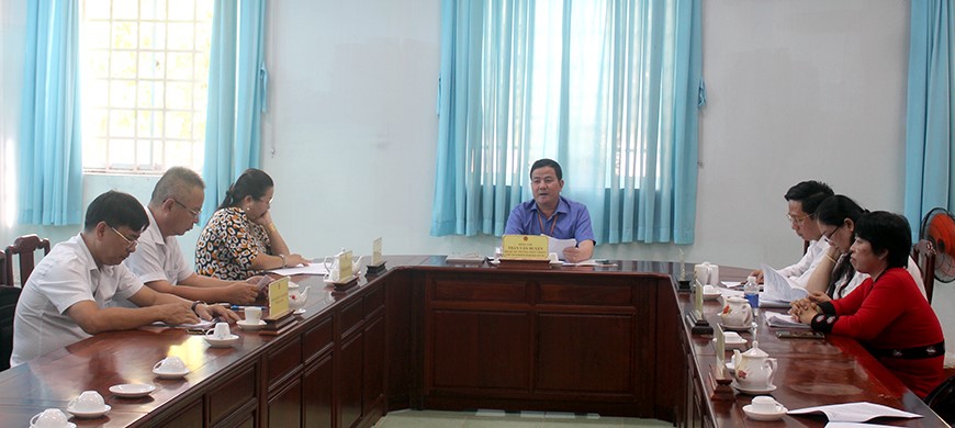 Chủ tịch UBND tỉnh Trần Văn Huyến tiếp công dân định kỳ