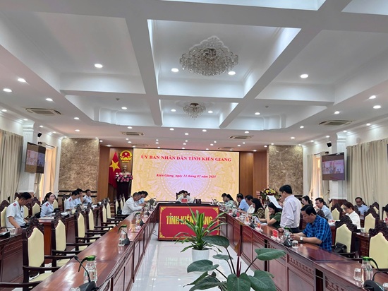 UBND tỉnh Kiên Giang họp giải quyết các vấn đề khiếu nại, tố cáo của công dân.
